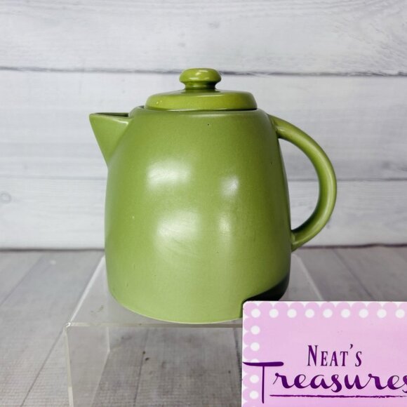 Starbucks 2012 Avocado Green Ceramic Round Ceramic Lidded 25oz Coffee Tea Pot - Picture 1 of 16